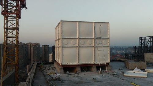 聊城玻璃鋼水箱項目 筑興玻璃鋼生物除臭濾池站的創(chuàng)新應(yīng)用與發(fā)展前景