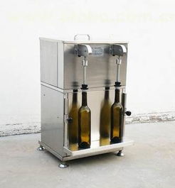 銅川葡萄酒灌裝機(jī)品質(zhì)保證 諸城酒莊釀酒設(shè)備